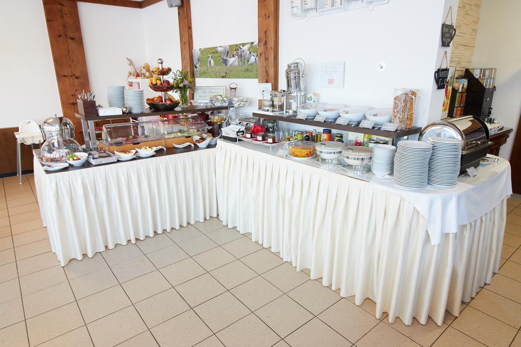 Hotel&Restaurant Seehof Podersdorf am See Buitenkant foto