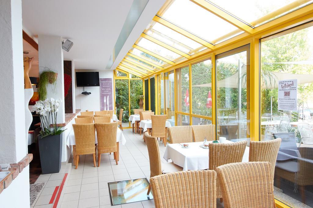 Hotel&Restaurant Seehof Podersdorf am See Buitenkant foto