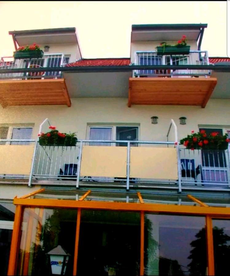 Hotel&Restaurant Seehof Podersdorf am See Buitenkant foto